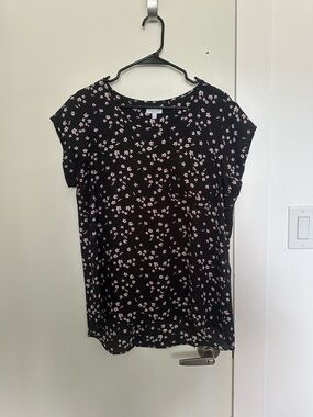 Black and Pink Floral Cap-Sleeve Top